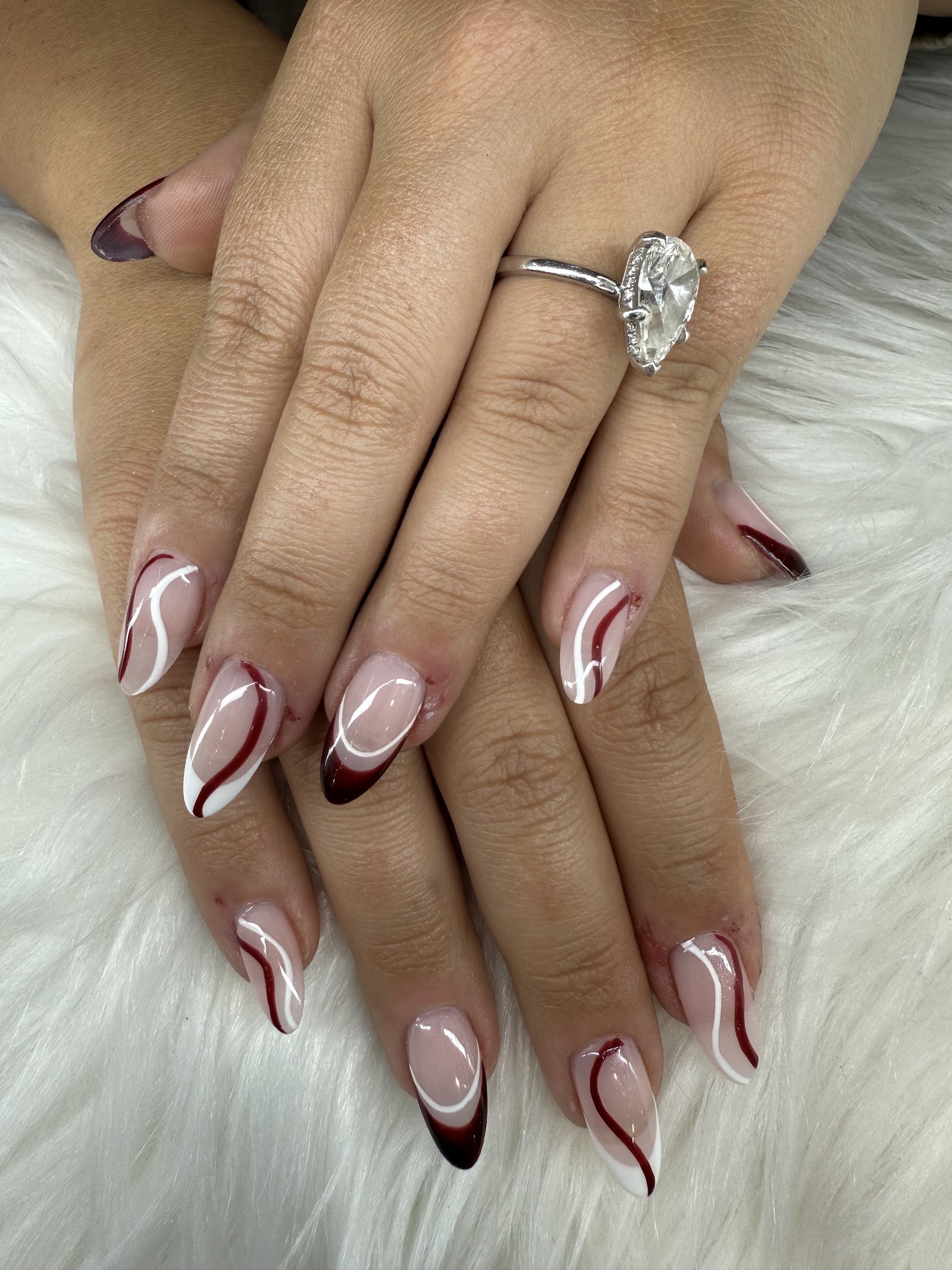 TT Luxury Nails Bar & Lash logo
