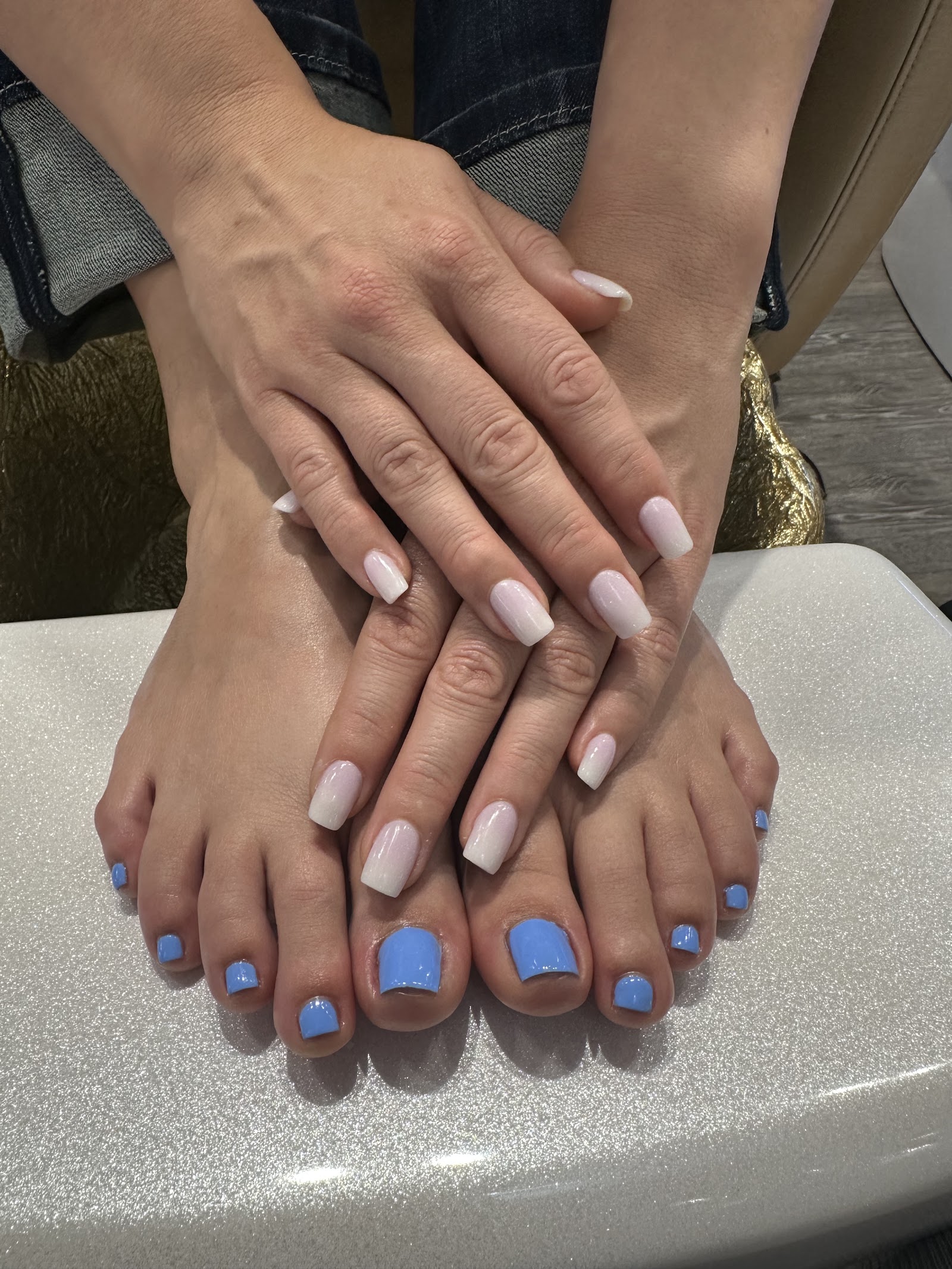 TT Luxury Nails Bar & Lash nail photo 1