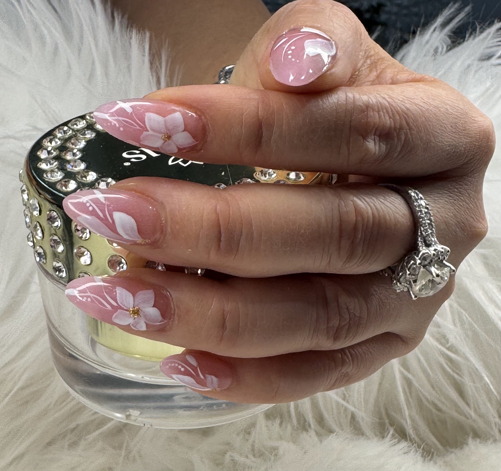 TT Luxury Nails Bar & Lash nail photo 8